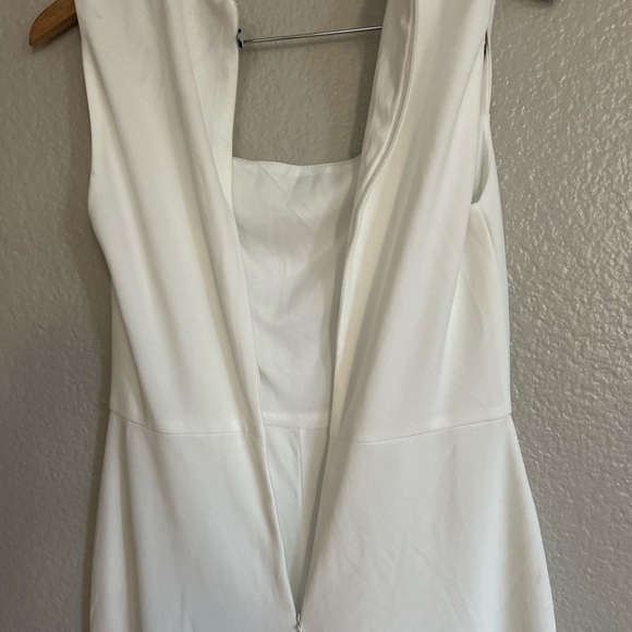 NWOT Enticing Endeavors White Jumpsuit wedding Bridal - Picture 5 of 6
